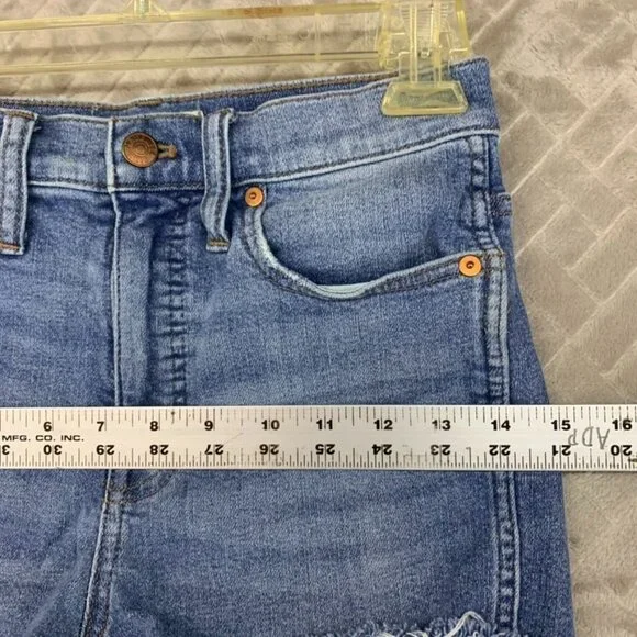 Madewell Womans 24 Denim Jean Shorts Blue Stovepipe Cuffed Fray Light Wash - Picture 6 of 14